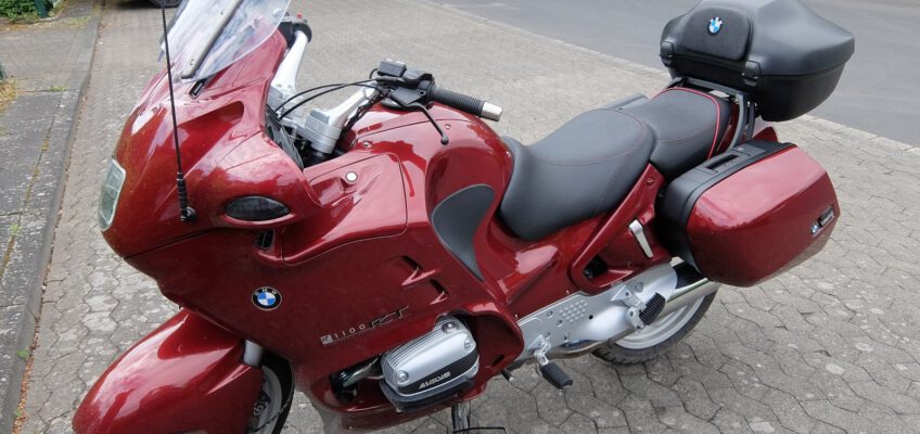 Neue Polsterungen für die BMW R 1100 RT: Standard und Premium Med.TEC