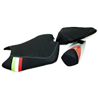 Aprilia Tuono Fahrer/Soziussitz/Höcker