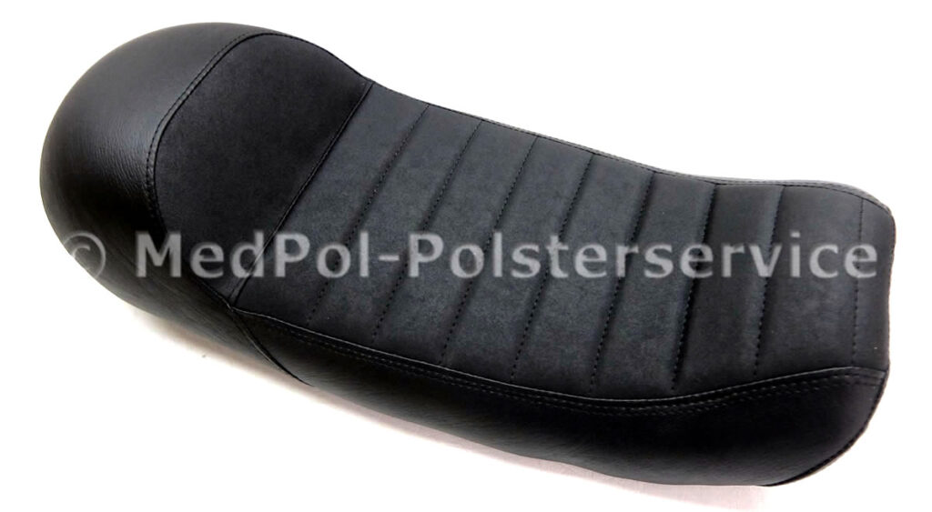 R 80 Kunststoffschale als Sitzbank hergerichtet. Komplett Aufbau incl. Neubezug in Nubuck und Classic-Schwarz mit Quersteppung und Ziernaht in Schwarz