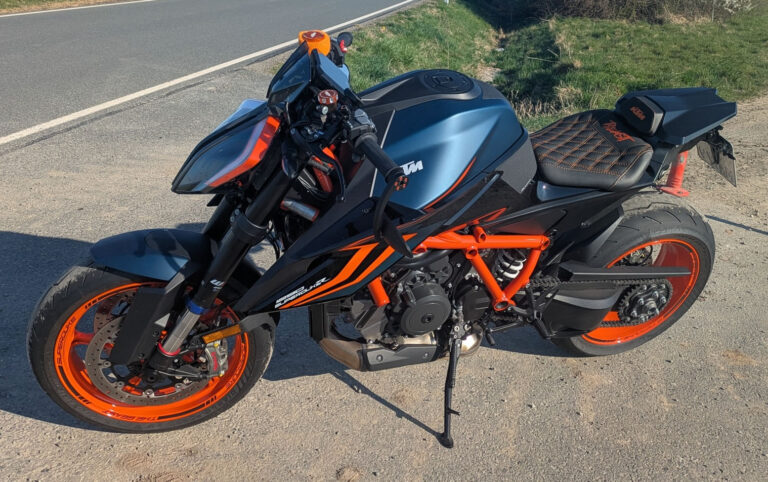 KTM Sitzbank vom Bikepolsterer