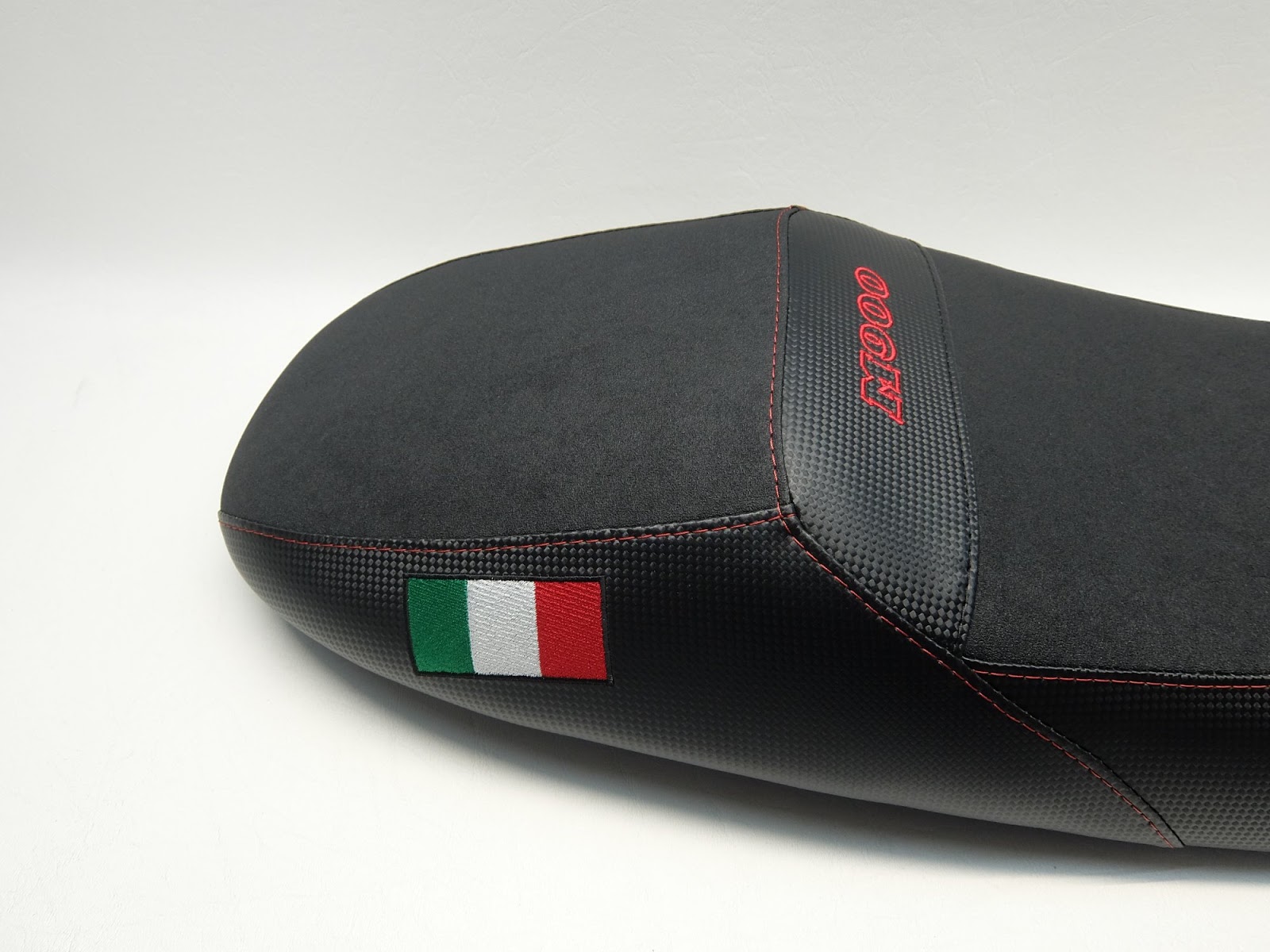 ducati-monster-m900-6