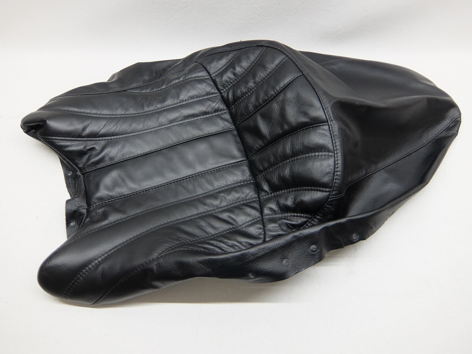 Ducati-Monster-1100-1