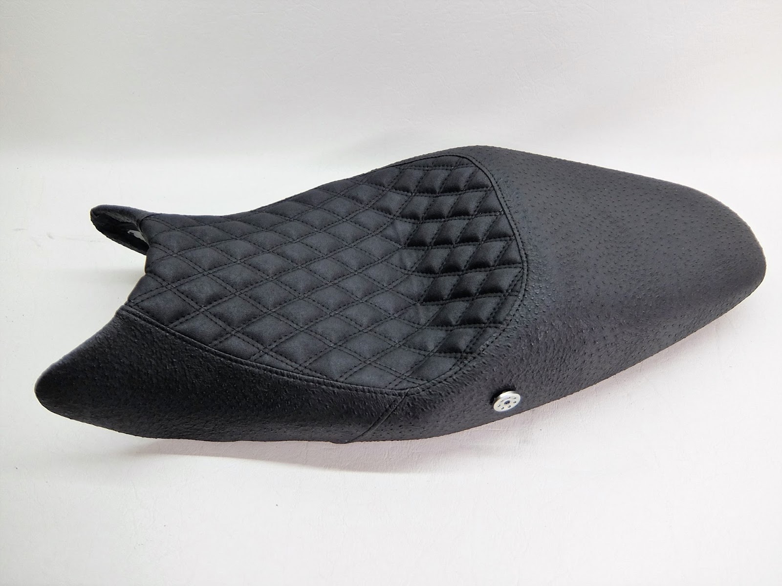 Ducati-Monster-1100-2