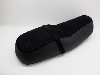 Honda CB1100 EX Sitz 6