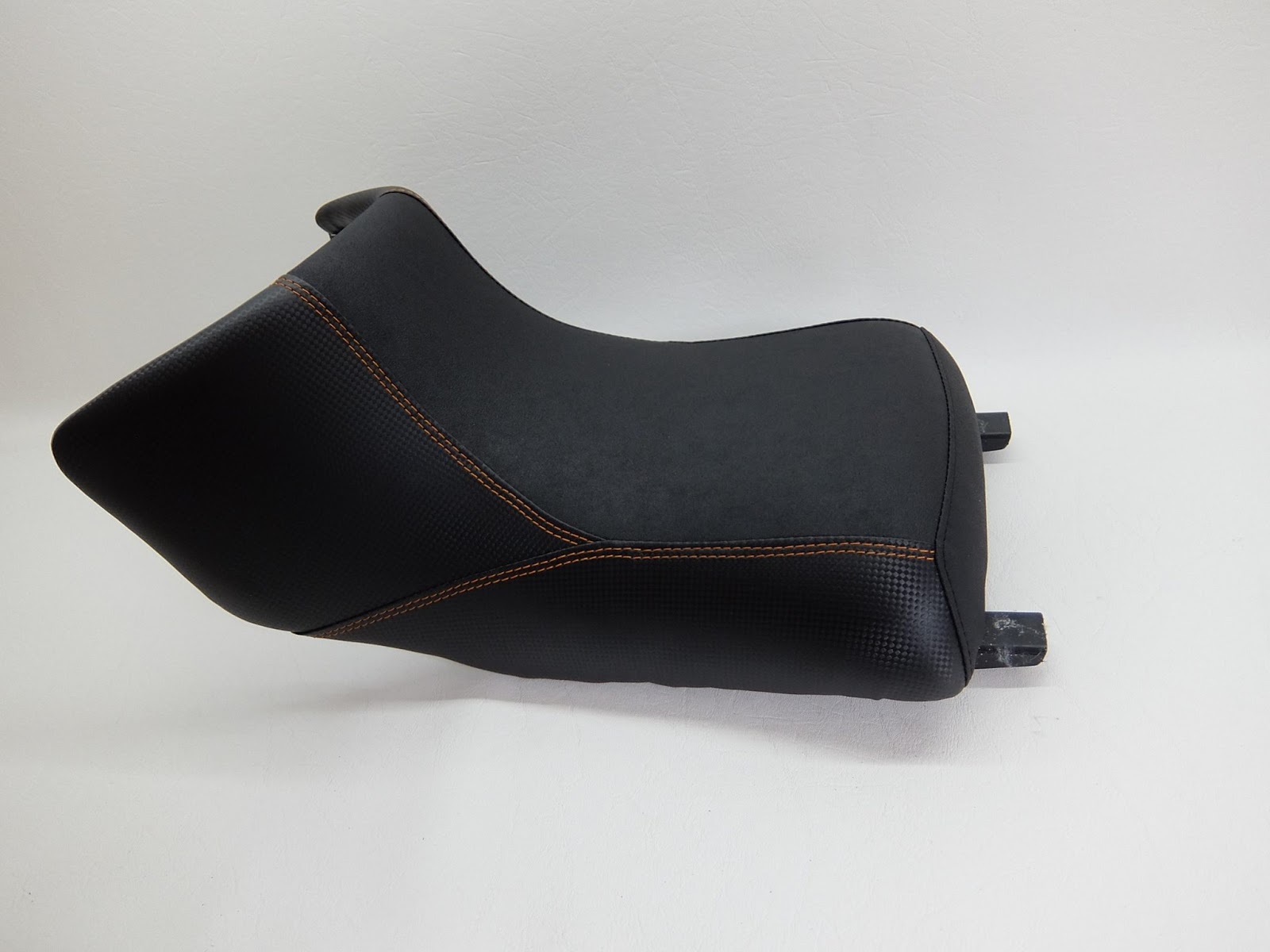 KTM-Fahrer-Soziussitz-1