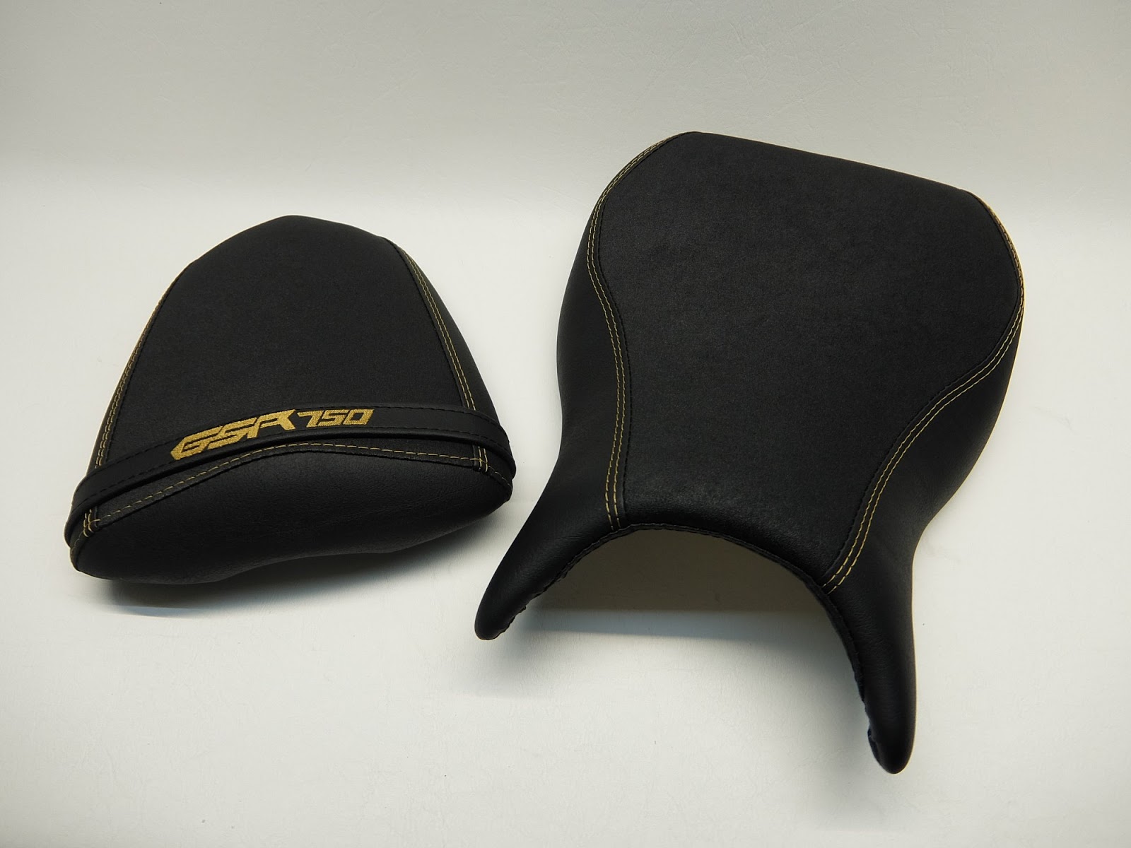 Suzuki-GSR750-sitzbank-6