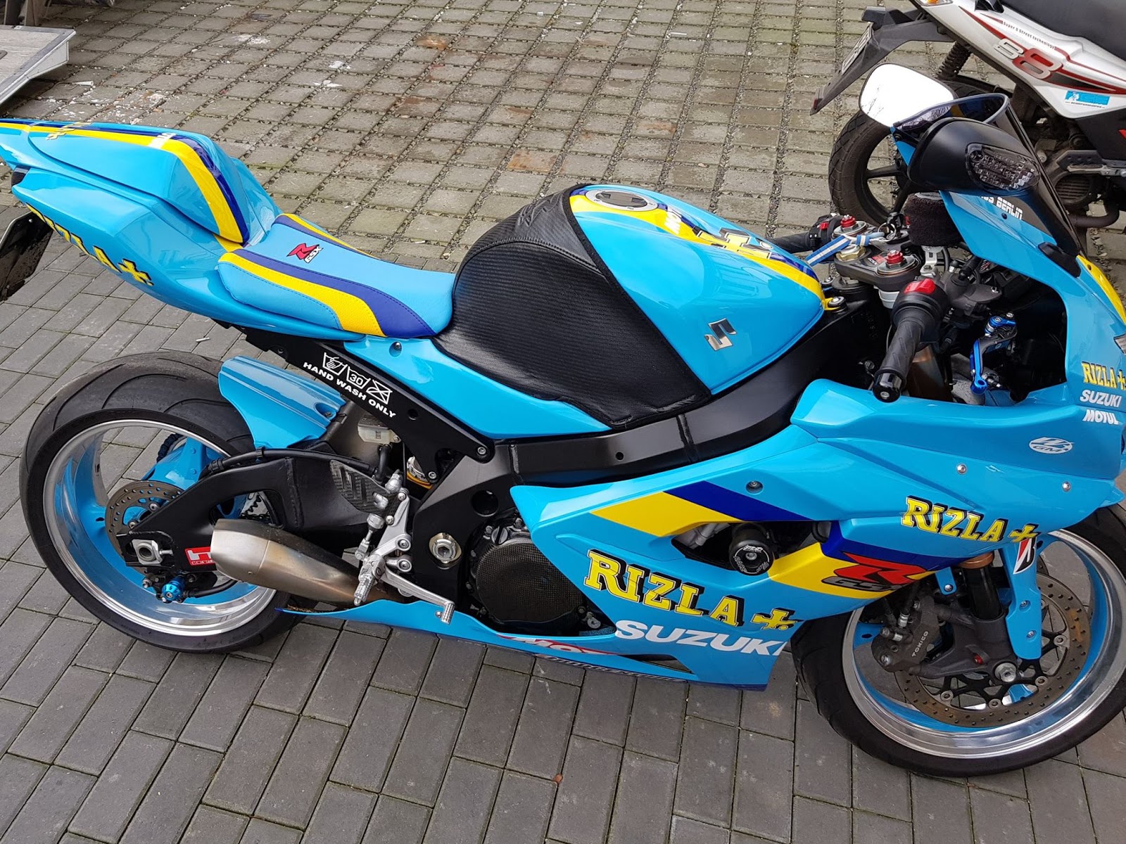 Suzuki GSX‑R – Bild 7