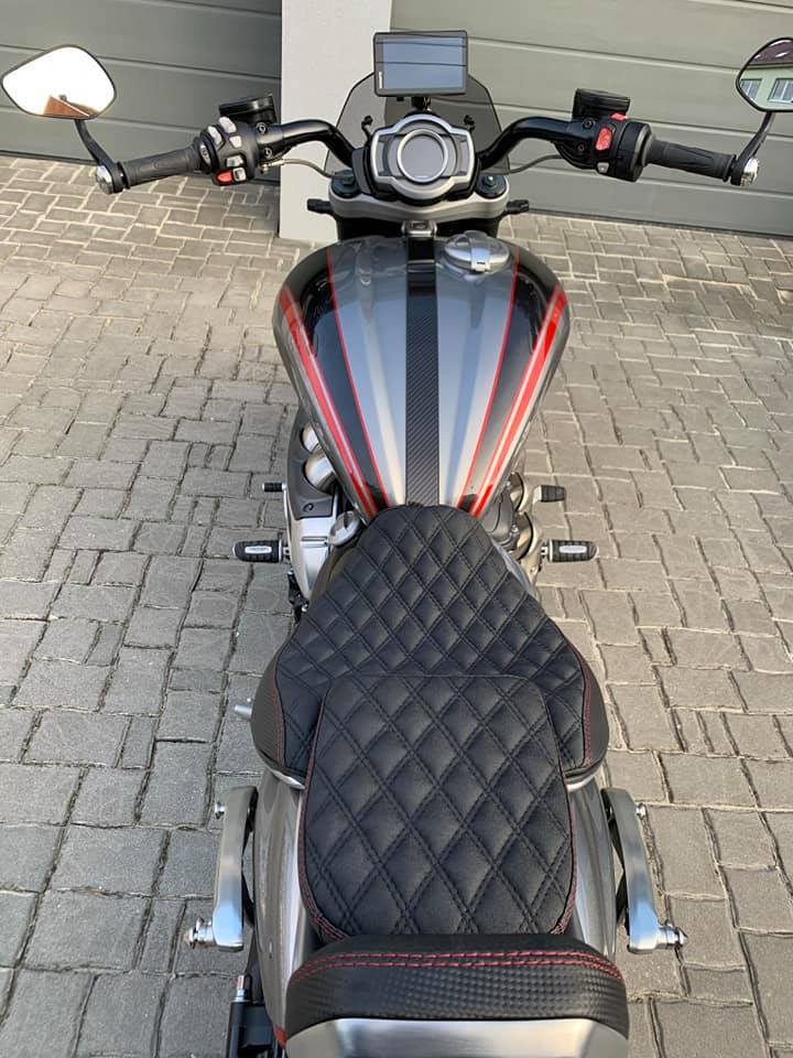 Triumph-Rocket-3GT-bike-3