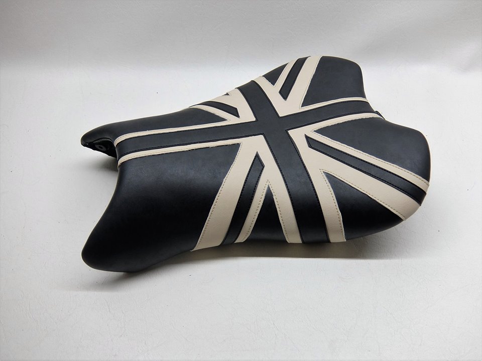 Triumph-Street-Triple-1