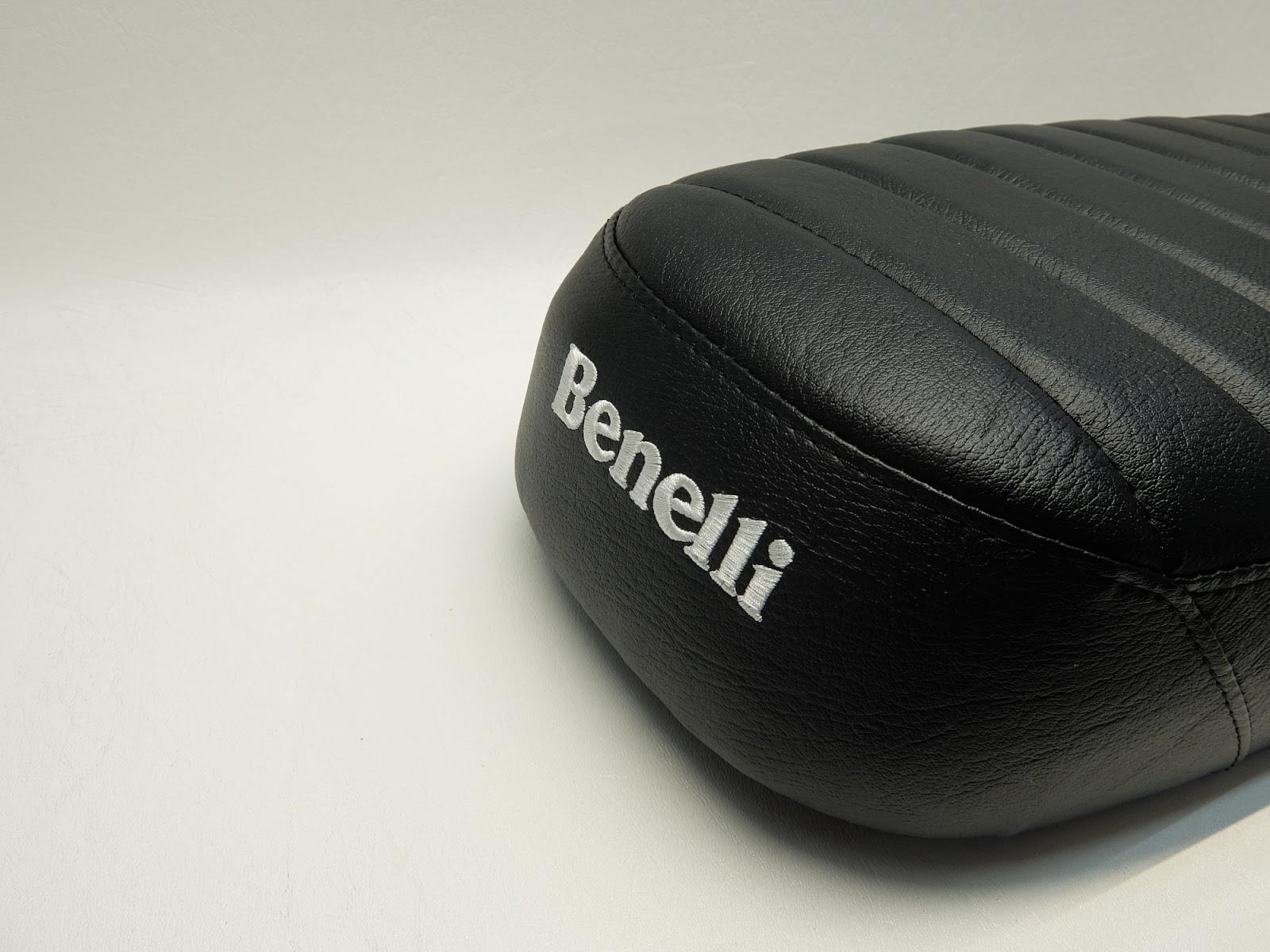 benelli-sitzbank-5