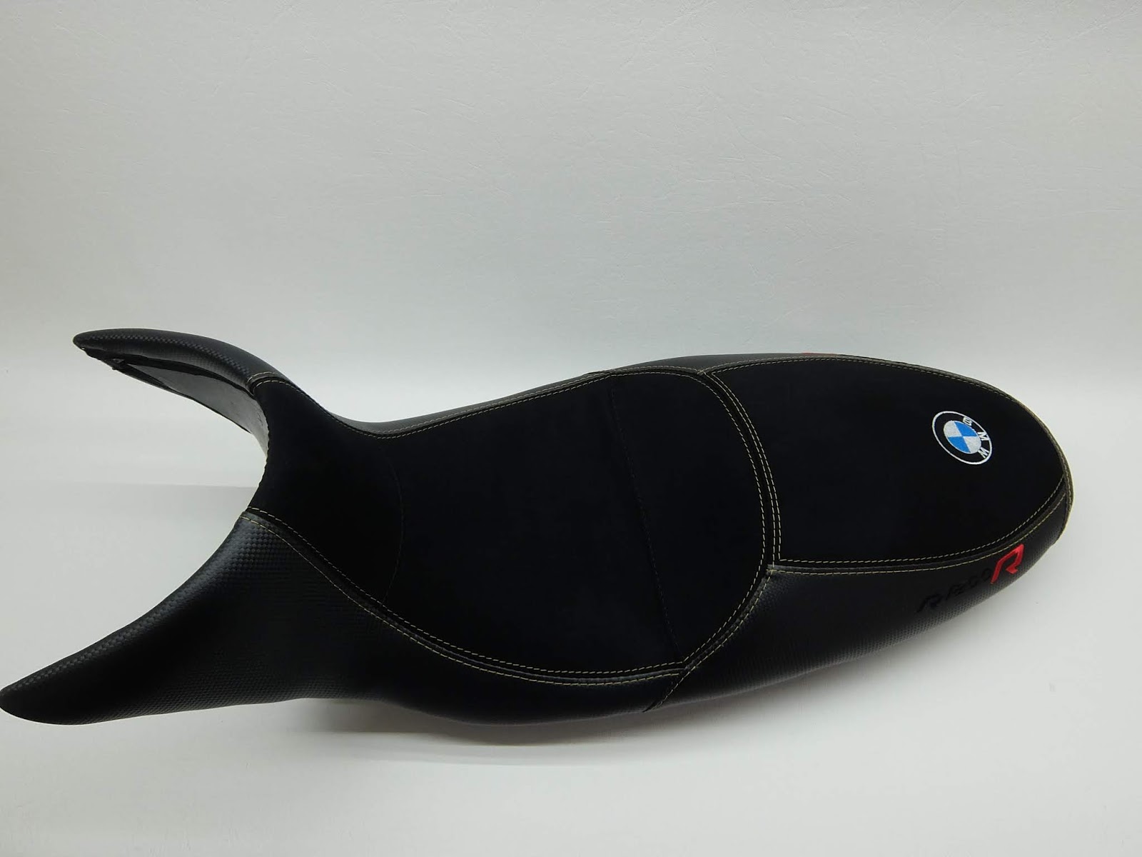 bmw-motorradsitzbank-r1200r-2