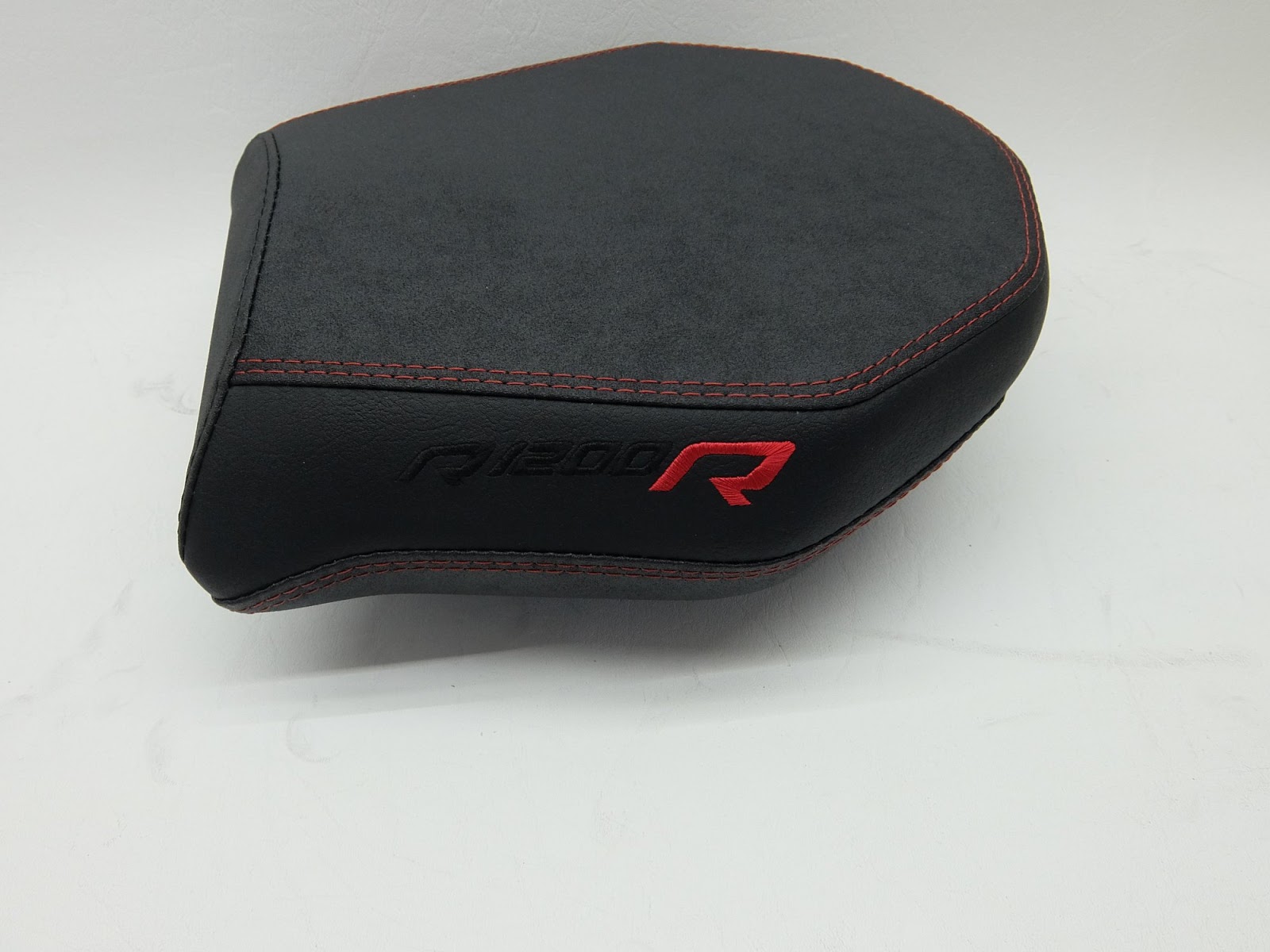 bmw-r1200r-sitzbank-neupolsterung-3