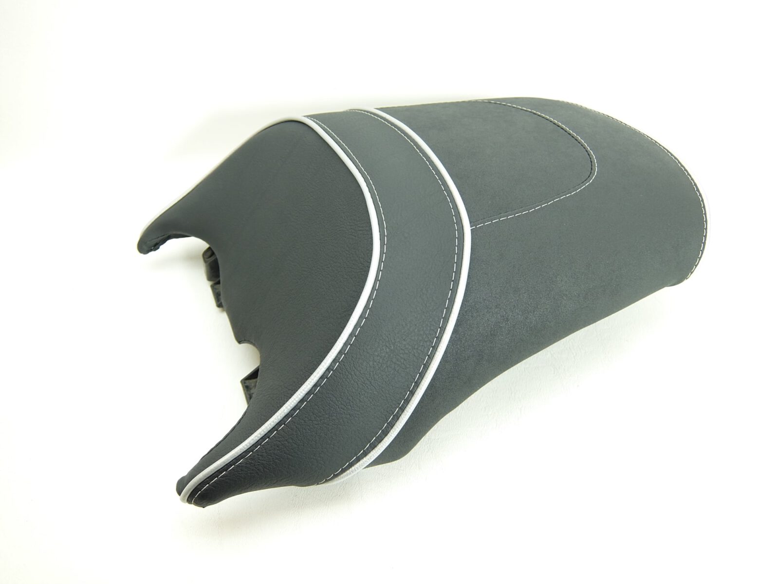 bmw-r1200r-sitzbank-neupolsterung-3