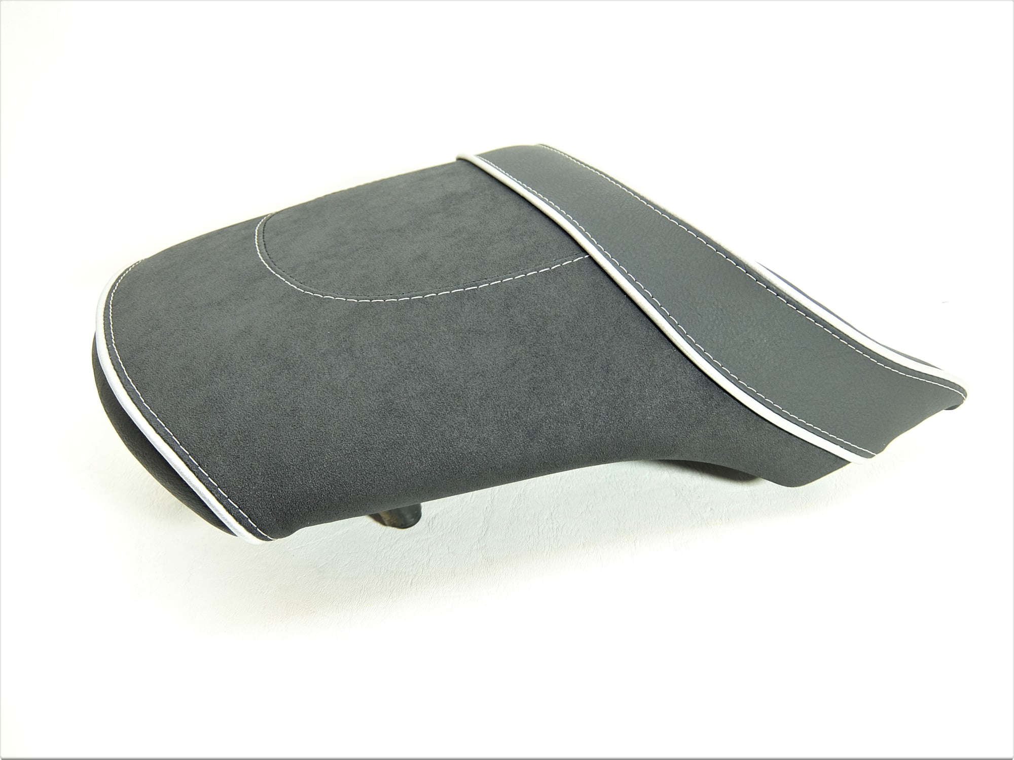 bmw-r1200r-sitzbank-neupolsterung-5