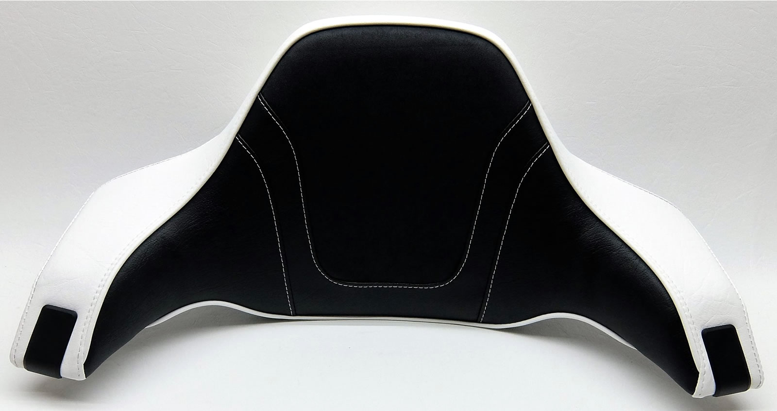 gl1800-weiss-sitzbank-4